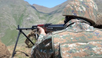 Бывшего советника главы Минобороны Армении задержали по делу о коррупции