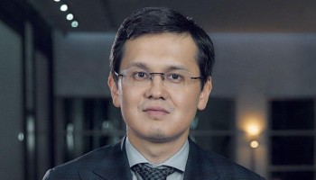 Советник президента Казахстана предложил оцифровать тенге для борьбы с коррупцией