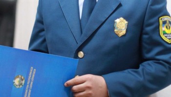 В налоговом комитете Узбекистана рассказали о коррупционной схеме в региональной инспекции. Ее сотрудники жалуются на массовые увольнения