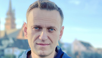 Суд возобновил рассмотрение иска миллиардера Олега Дерипаски к Алексею Навальному