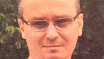 Экс-командира центра ГРУ из доклада Мюллера обвинили в создании пирамиды по продаже iPhone