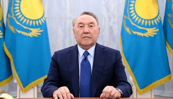 Семеро сотрудников из руководящего состава созданного Назарбаевым фонда уволились