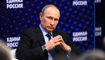 Russian MP Drafting Law to Defend Putin’s Honor