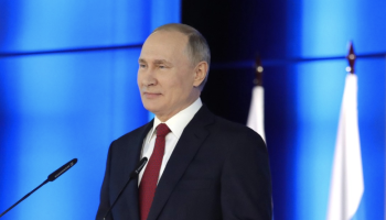 Путин предложил запретить губернаторам, министрам, сенаторам, депутатам и судьям иметь иностранное гражданство или ВНЖ. А как было раньше?