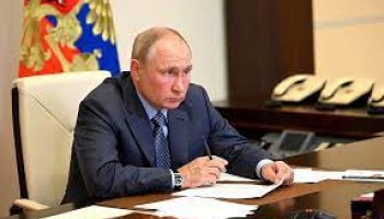 «Важные истории»: друзья и сослуживцы Путина по КГБ были связаны с фигурантами самого известного в России дела о контрабанде