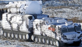 В Москве арестовали двух чиновников Минобороны по делу о взятке в 7,4 миллиона рублей