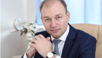 С министром из Ульяновской области, уволенным за отпуск в Ницце, заключили мировое соглашение