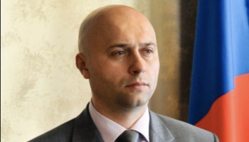 Экс-замглавы Хакасии приговорили к девяти годам колонии. Он требовал взятку в 12 миллионов рублей