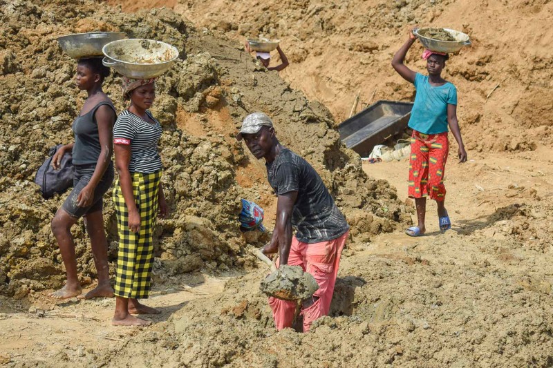 Artisanal diamond mining new arrivals