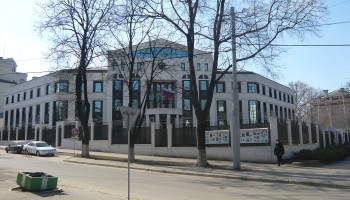 The Insider: ГРУ и СВР держат на крыше российского посольства в Молдове оборудование для слежки
