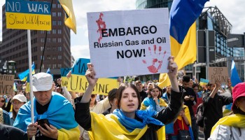 Russian Tankers Delivering Oil to EU Ports Despite Sanctions