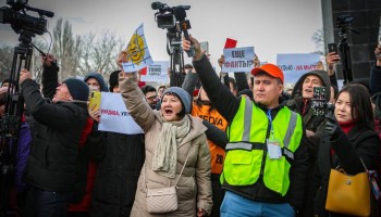 Opinion: Kyrgyzstan’s Move to Block Radio Azattyk Is a Sign of Trouble — For the Government