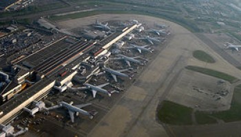 UK Warns Airport and Port Workers to Stay Away from Organized Crime Offers