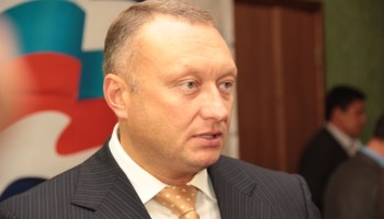 «Важные истории»: Российский сенатор получал деньги от компании, причастной к «делу Магнитского»