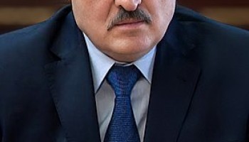 Белорусских хакеров, обнаруживших сомнительный подарок правительству, объявили террористами