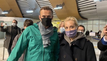 Russia Arrests Kremlin Critic Navalny