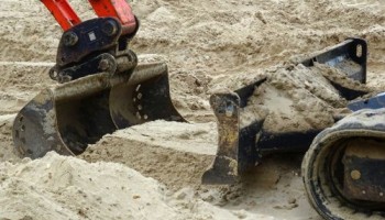 Gang Rents Bulldozers in Germany, Then Sells them Abroad