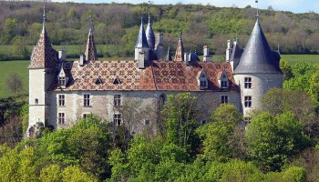 Ukrainian Suspect, Thought Dead, Found Hiding in French Castle