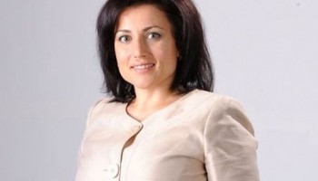 Bulgaria: Minister’s Classmate Wins Bids for Expensive SUVs, Website Says