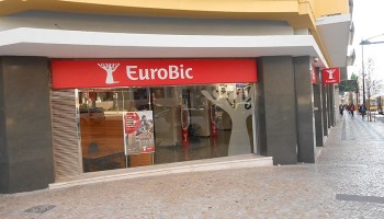 Banking Executive Who Managed Dos Santos Funds Found Dead 
