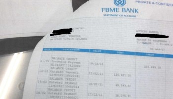 Полиция обыскала крупный кипрский банк, расследуя отмывание денег