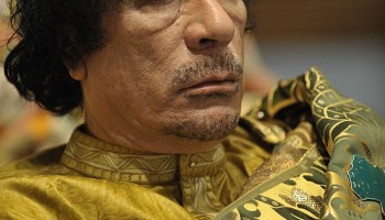 Экс-президент ЮАР мог прятать украденные деньги Каддафи