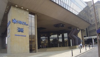 Six Brits Jailed for Sending Bank Clients into Bankruptcy while Blowing their Millions Away on Sex Parties, Vacations and Gifts 