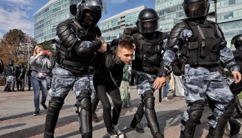 Police Crack Down on Moscow Protesters - Again
