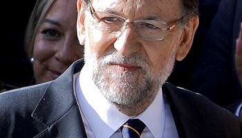 Spain Ousts PM in No Confidence Vote Amid Graft Scandal