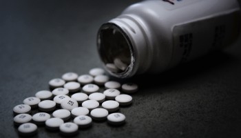 US: Ex-Doctor Sentenced to 11 Years for Fraud, Operating Pill Mill