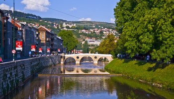Bosnians Protest Against Alleged Police Corruption