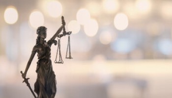 New UK Law Withholds Legal Services From Any Future Dealings with Russia