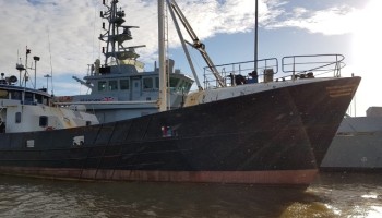 UK Convicts Group of Plotting to Smuggle Hundreds of Migrants