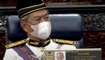 Malaysian PM Resigns, Says He Won’t Work With Kleptocrats 