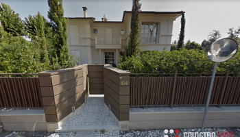 Popular Presidential Candidate Failed to Declare Italian Villa