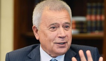 Profil: «Лукойл» арендует здание своей штаб-квартиры в Вене у Вагита Алекперова — основателя компании, попавшего под санкции