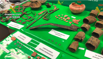 Spanish Police Recover Hundreds of Plundered Artifacts 