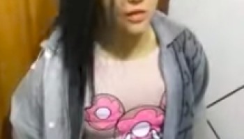 Gangster Tries to Flee Prison Dressed as Teenage Daughter