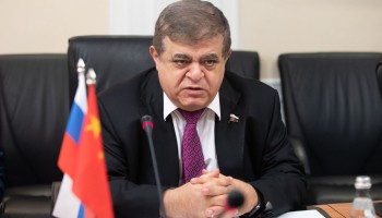 Сын сенатора и генерала ФСБ Владимира Джабарова владел долей в кипрской компании и вложил в нее не меньше 1,2 миллиарда рублей