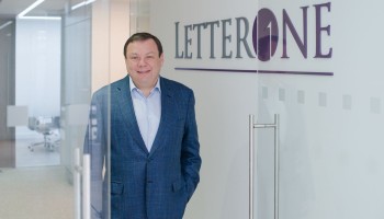 Financial Times: США и ЕС не вводят санкции против некоторых близких Кремлю бизнесменов, боясь повторить опыт с Дерипаской