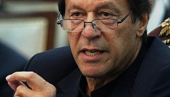 Critics Say Pakistani Anti-Corruption Efforts Create Economic Slowdown