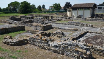 Gang Stealing Italian Archeological Treasures Busted