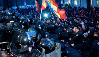 Moldova: Protesters Invade Parliament, Demand Elections