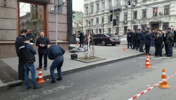 Putin Critic Shot Dead in Ukraine