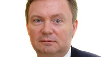 «Важные истории»: замглавы администрации президента бесплатно получил квартиру в престижном районе Москвы и дом на Рублевке 