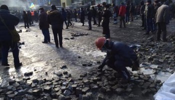Ukraine: Street Clashes Erupt Over “Anti-Protest” Legislation 