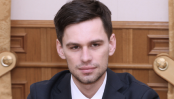 Министру из Калининградской области пытались дать взятку в 15 миллионов рублей