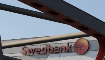 Swedbank Cuts Bonuses for 170 Top Executives 