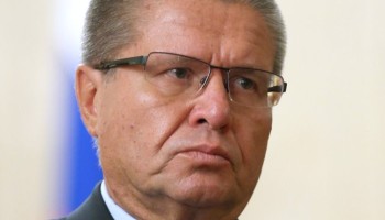 Менее половины следивших за процессом россиян поверили в виновность осужденного министра Улюкаева
