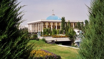 Для борьбы с кумовством в Узбекистане расширят круг родственников, которым запрещено работать вместе в госструктурах